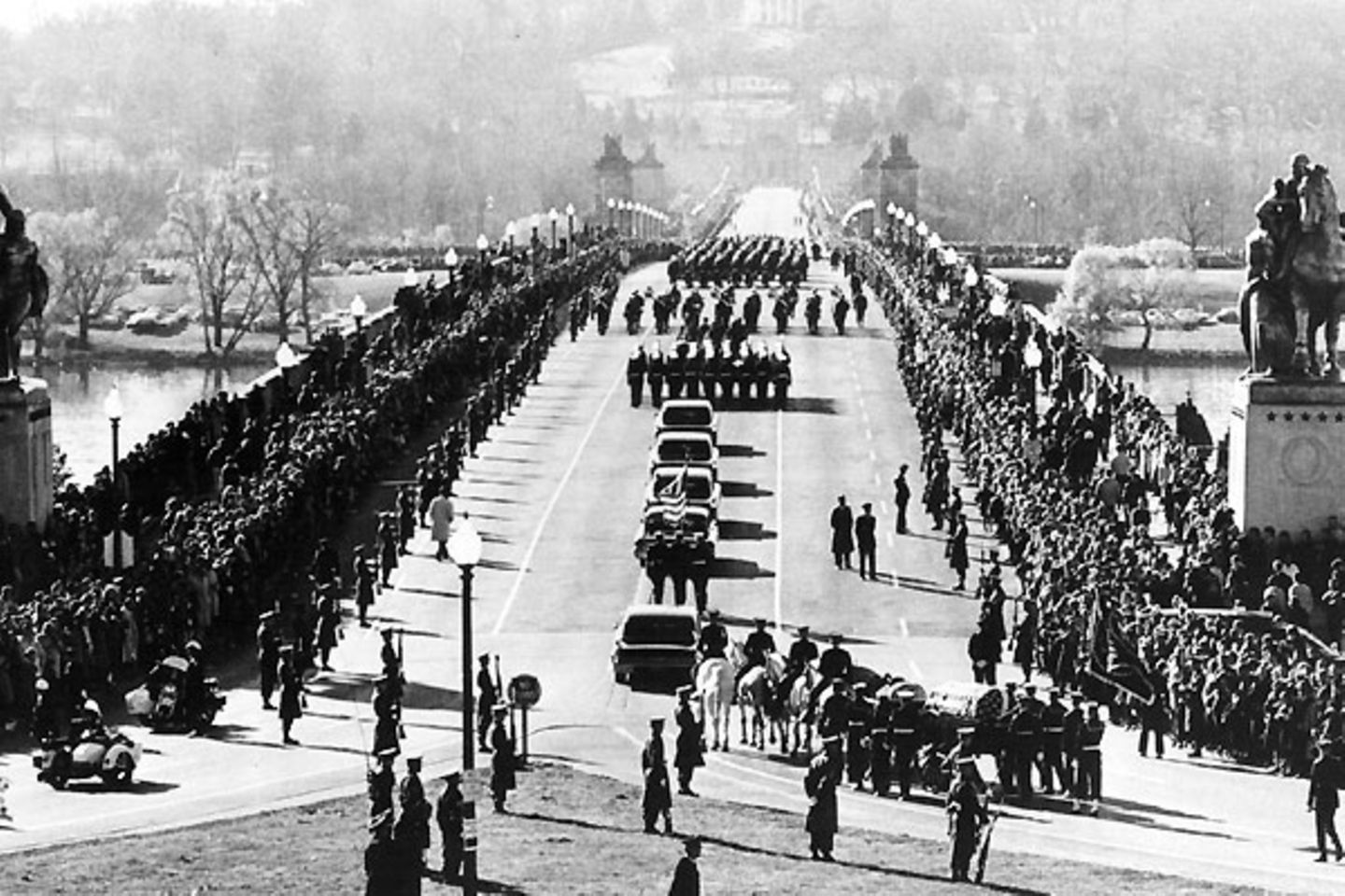 Funerals of great historical figures