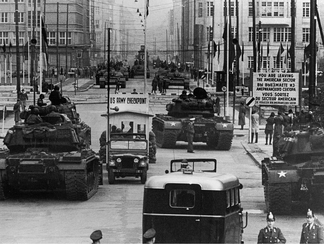 The Cold War, Volume 1