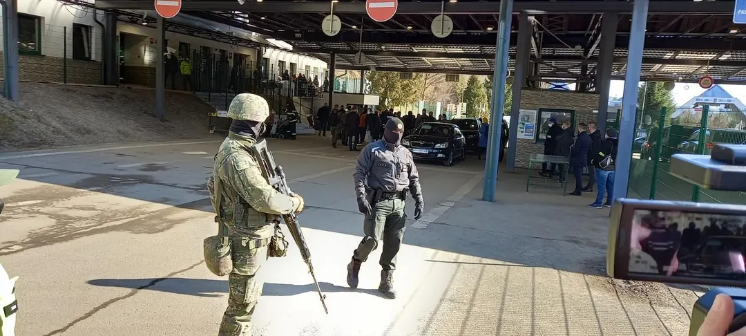 Police interventions 4- border crossings