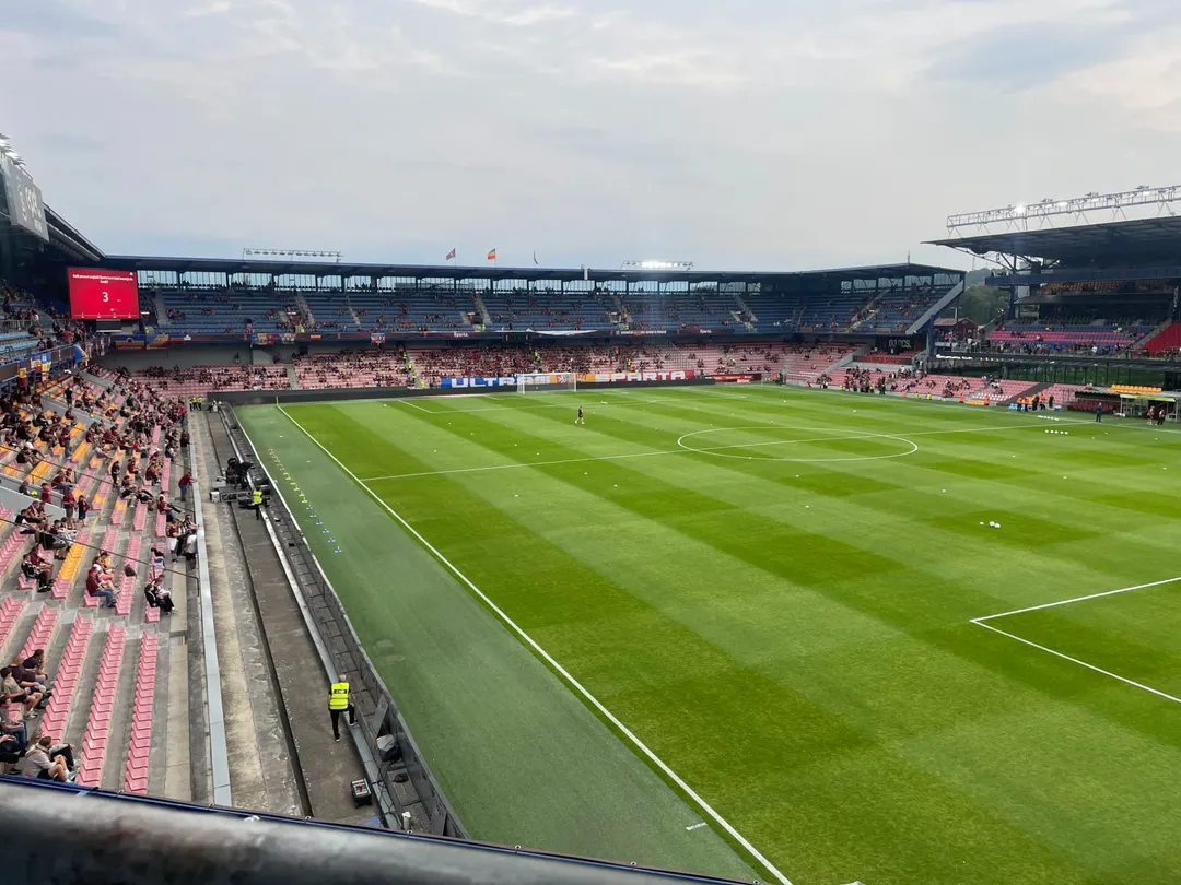サッカースタジアム