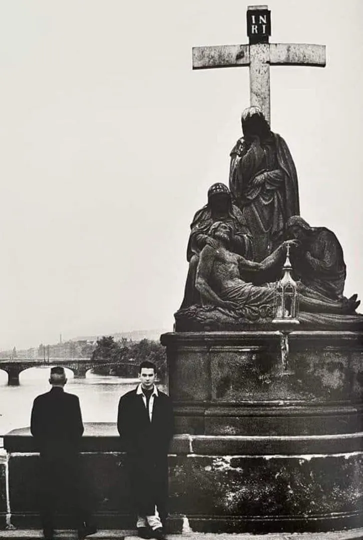 Musicians at famous places